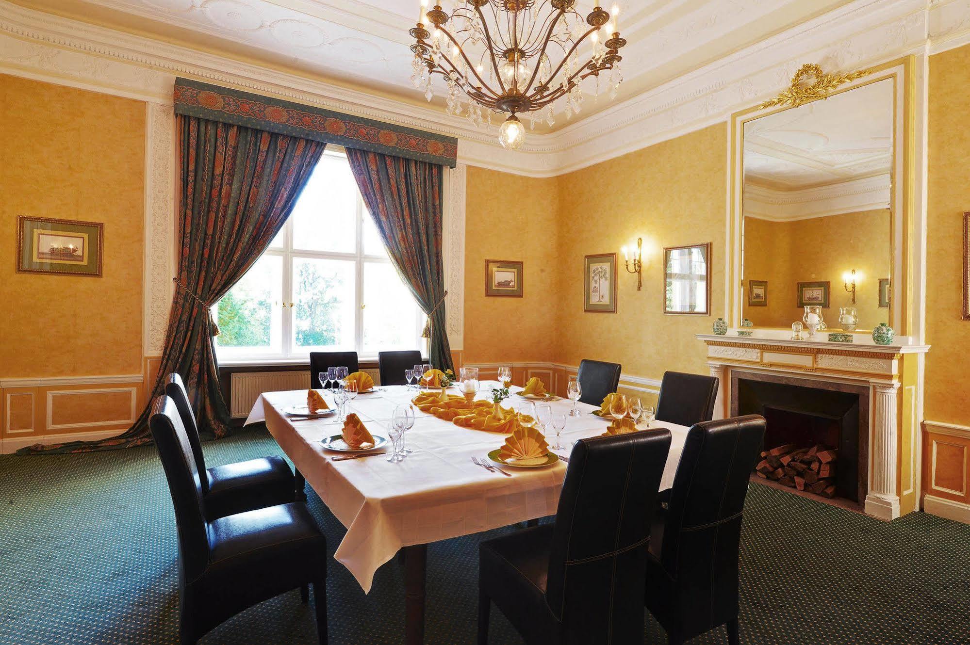 Schlosshotel Villa Westerberge Aschersleben Kültér fotó